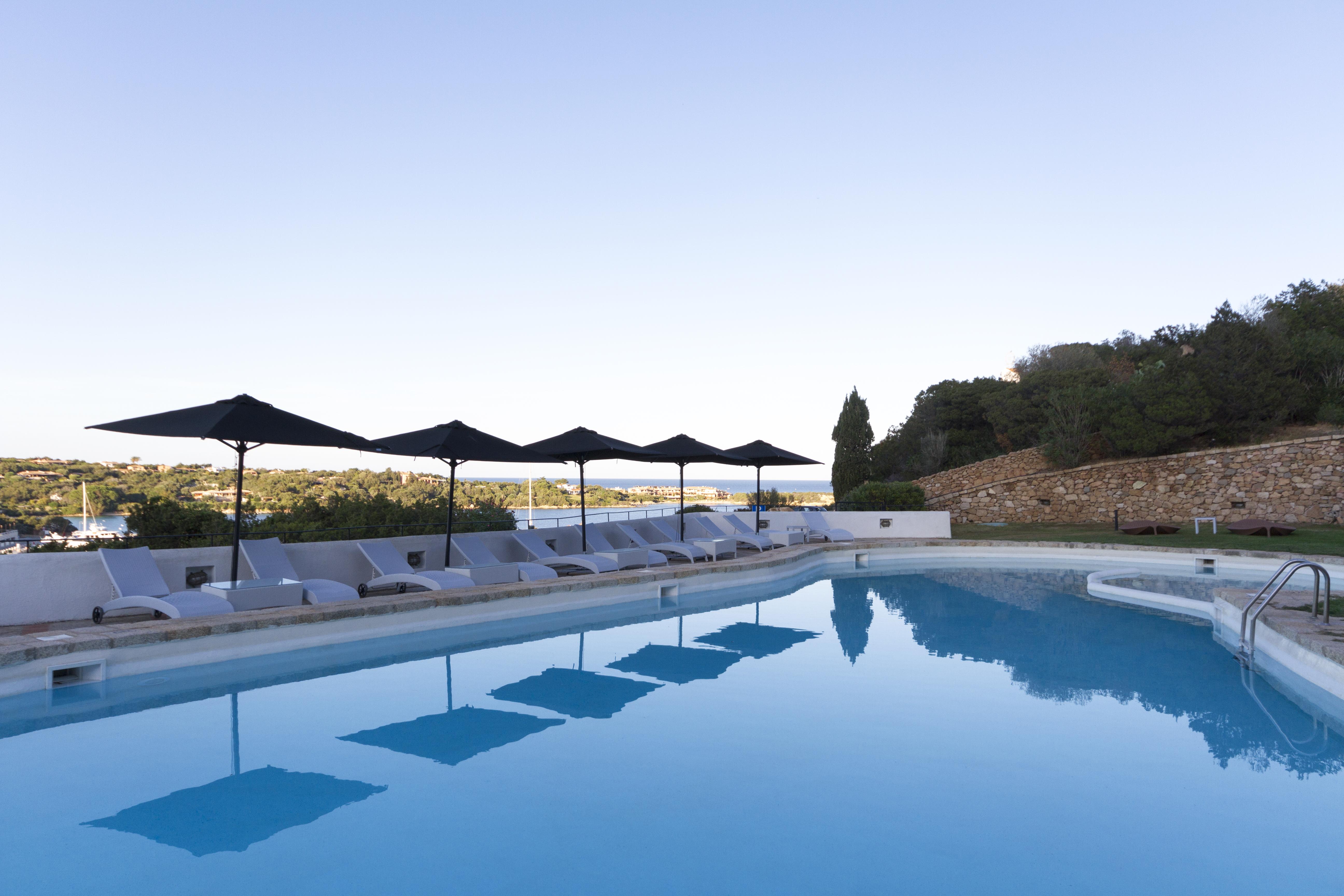 Hotel Luci Di La Muntagna Πόρτο Τσέρβο Εξωτερικό φωτογραφία