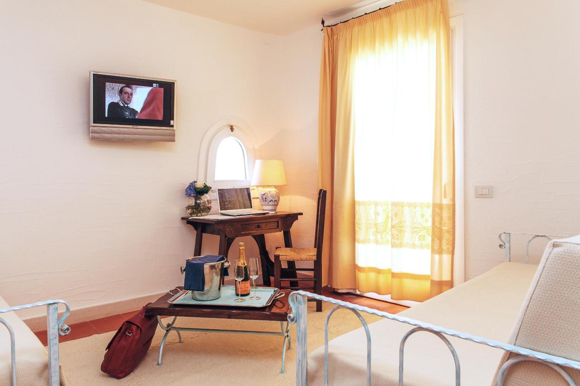 Hotel Luci Di La Muntagna Πόρτο Τσέρβο Δωμάτιο φωτογραφία
